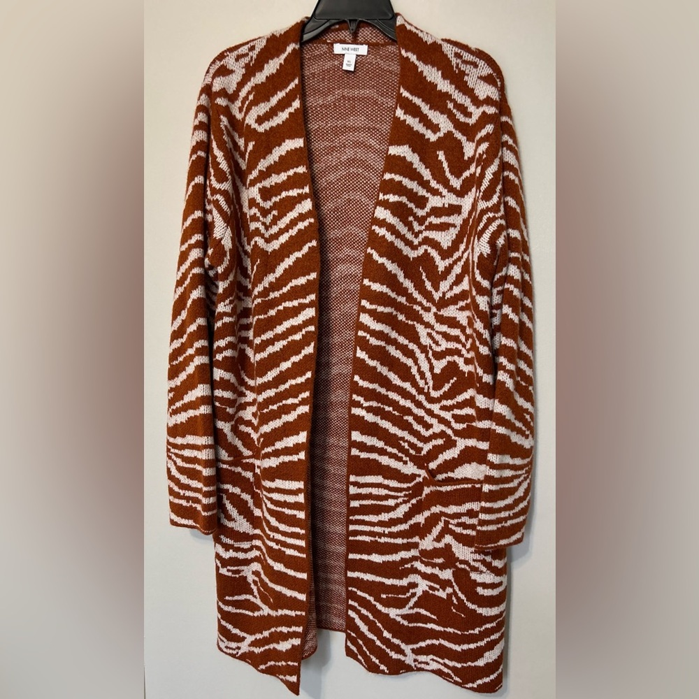 Nine West Zebra Patterned Brown and White Sweater